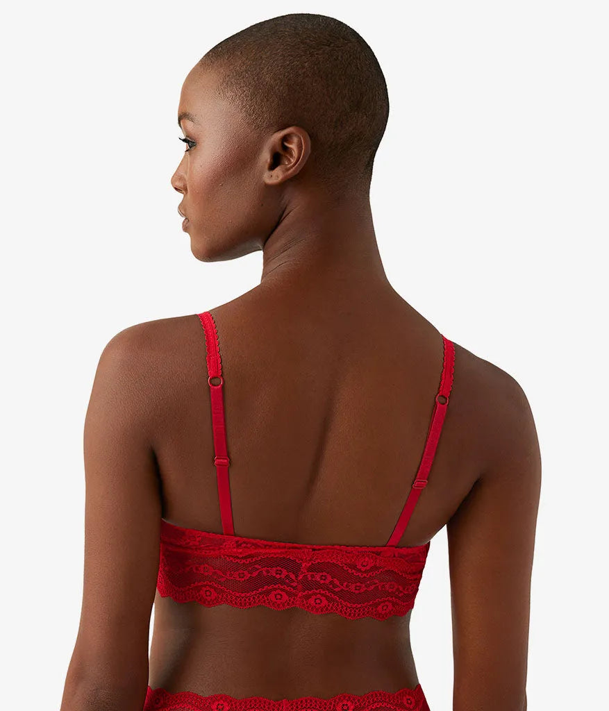 Lace Kiss Bralette: Crimson Red