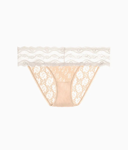 Lace Kiss Bikini: Au Natural